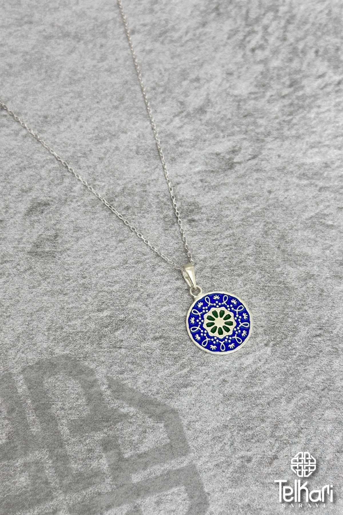 Çiçek Motifli Mine İşlemeli Midyat Hasırı Gümüş Kolye