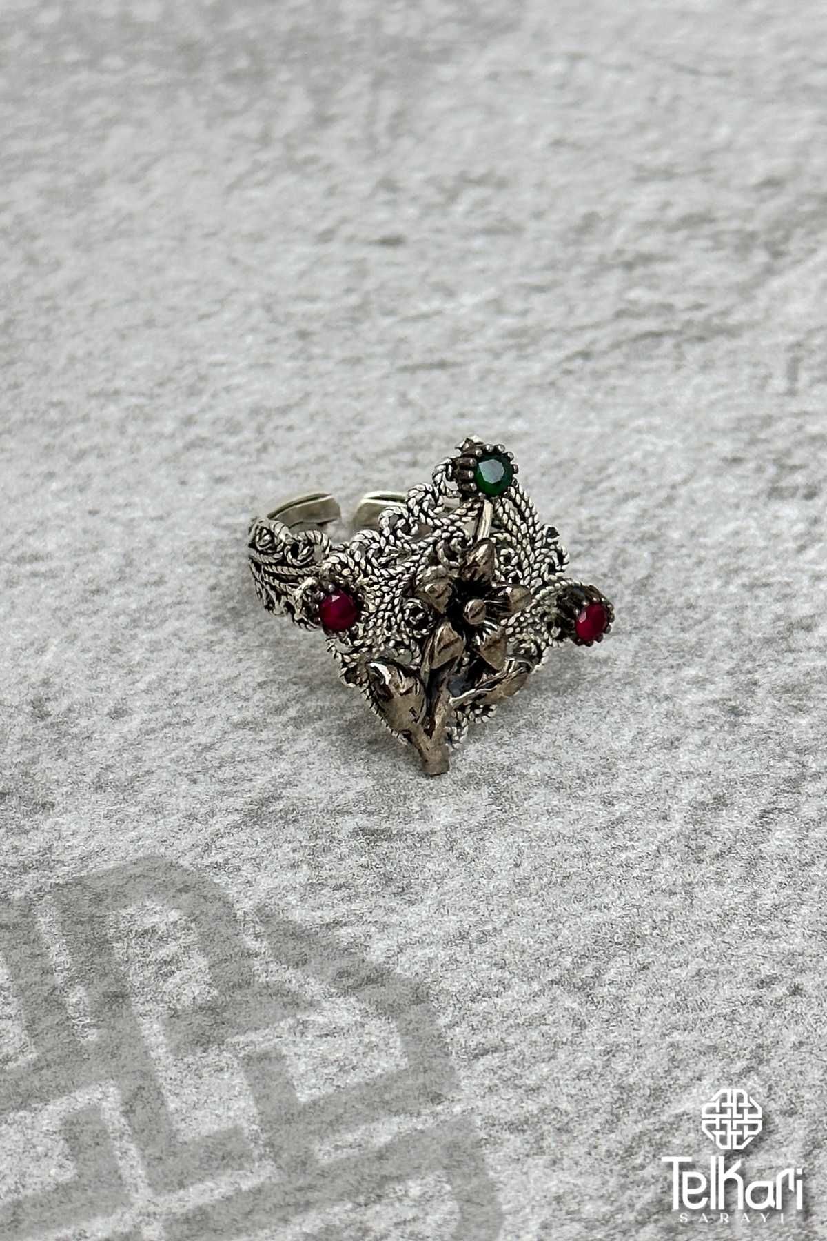 Çiçek Motifli Doğal Taşlı Oksitli Telkari Gümüş Yüzük