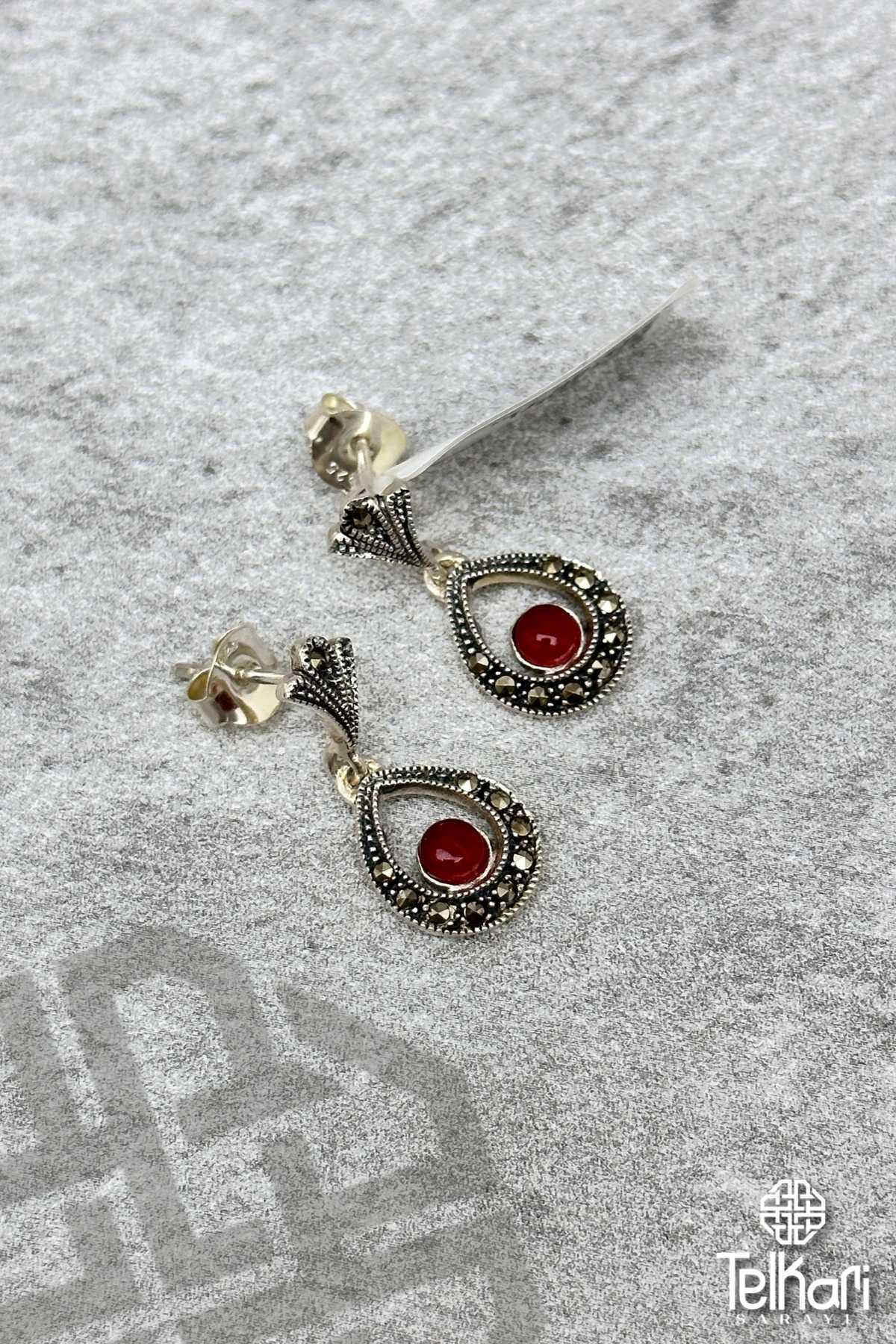 Akik Taşlı Sallantılı Damla Model Gümüş Markazit Küpe