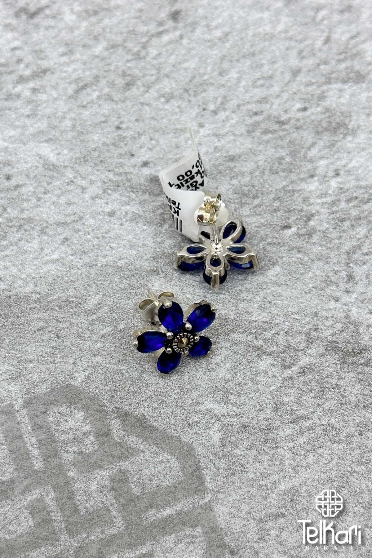 Safir Taşlı 5 Yaprak Tasarım Model Gümüş Markazit Küpe