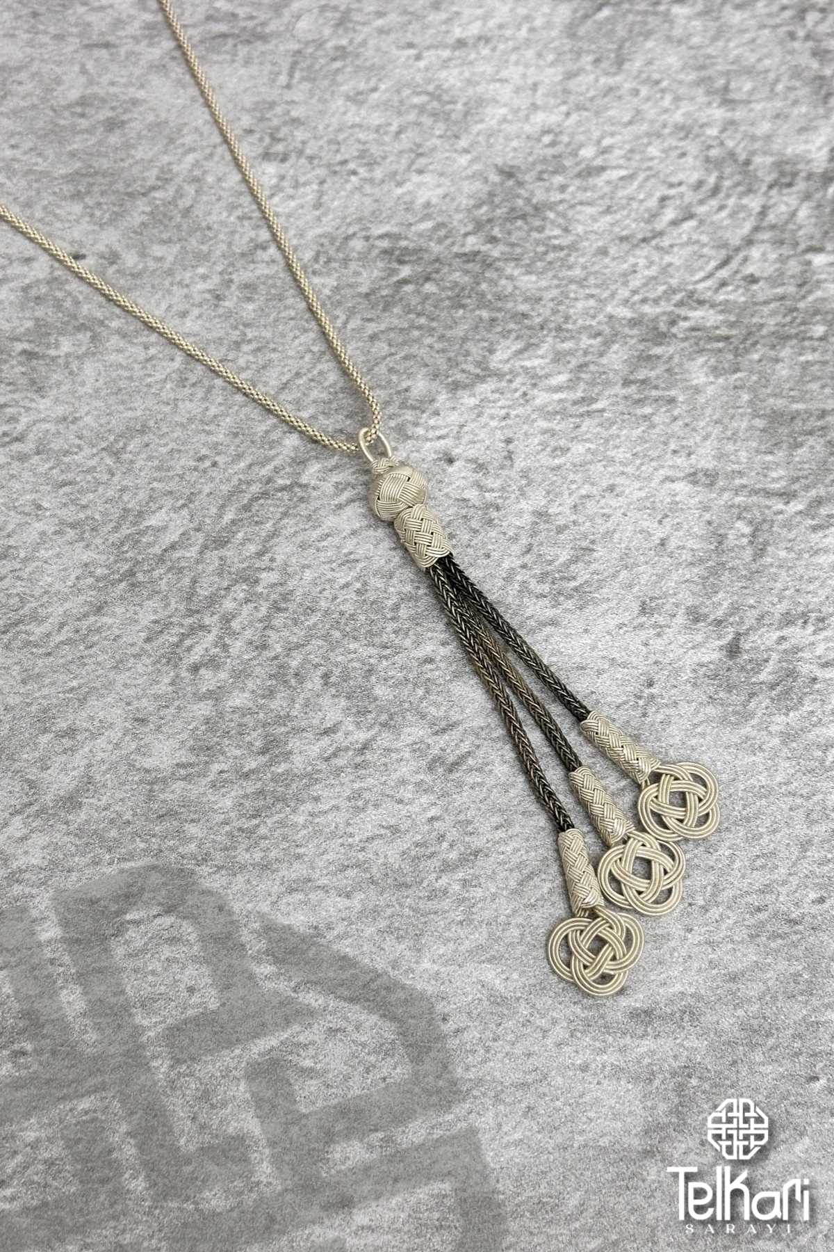 Aşk Düğümü Püsküllü Kazaziye Gümüş Kolye