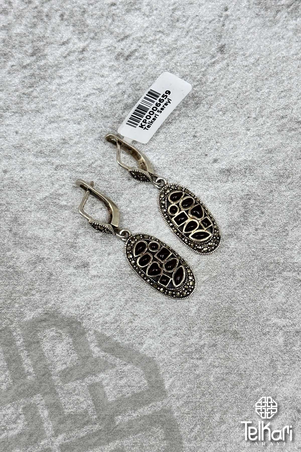 Akik Taşlı Kalp Ve Damla Detaylı Oval Gümüş Markazit Küpe