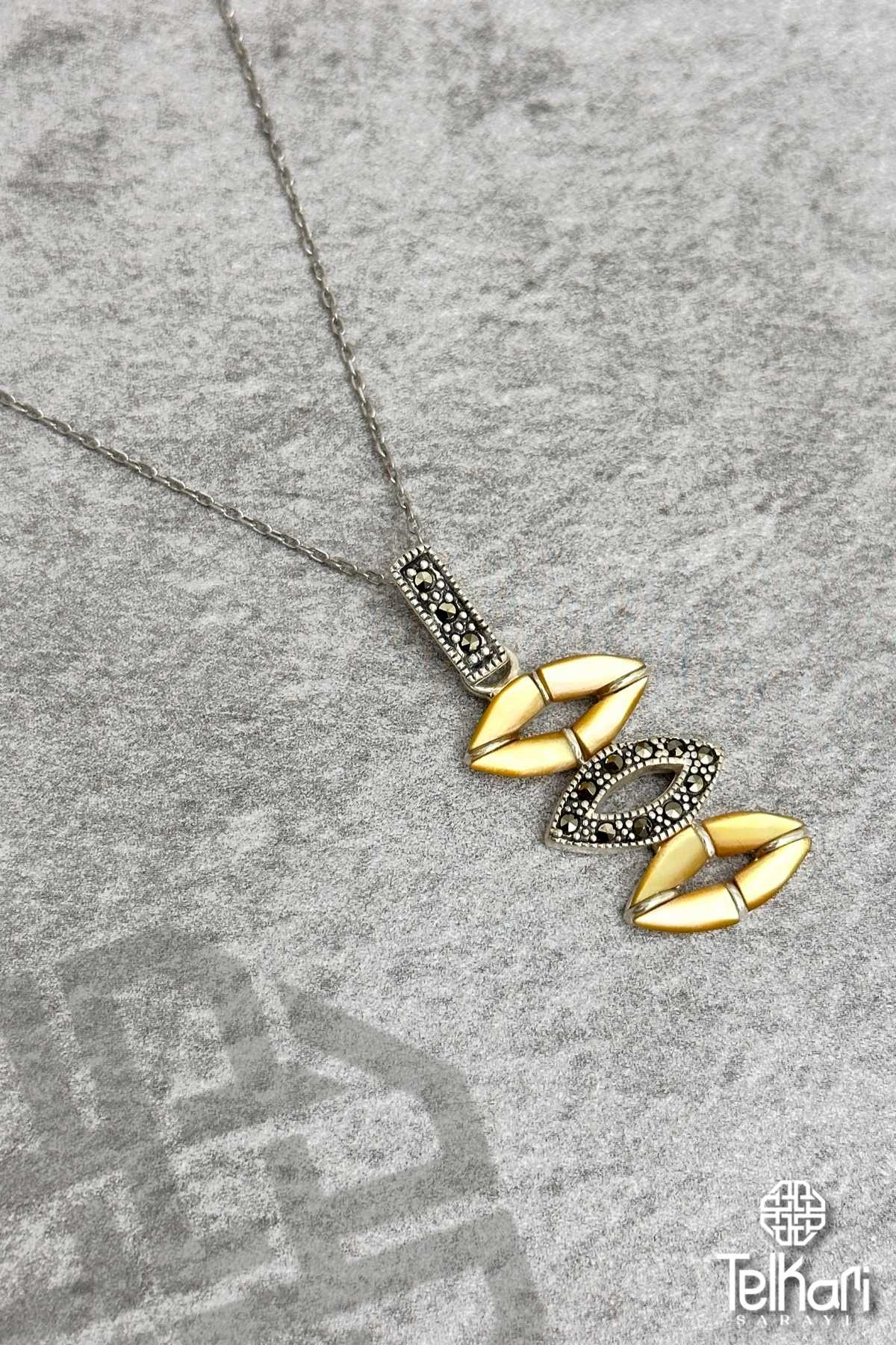 Sedef Taşlı Markazit Gümüş Kolye