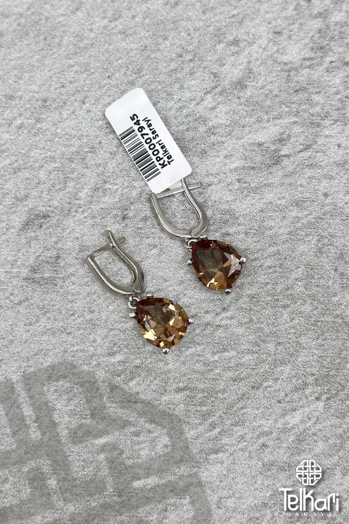 İri Taşlı Damla Model Renk Değiştiren Sultan Taşlı Gümüş Küpe