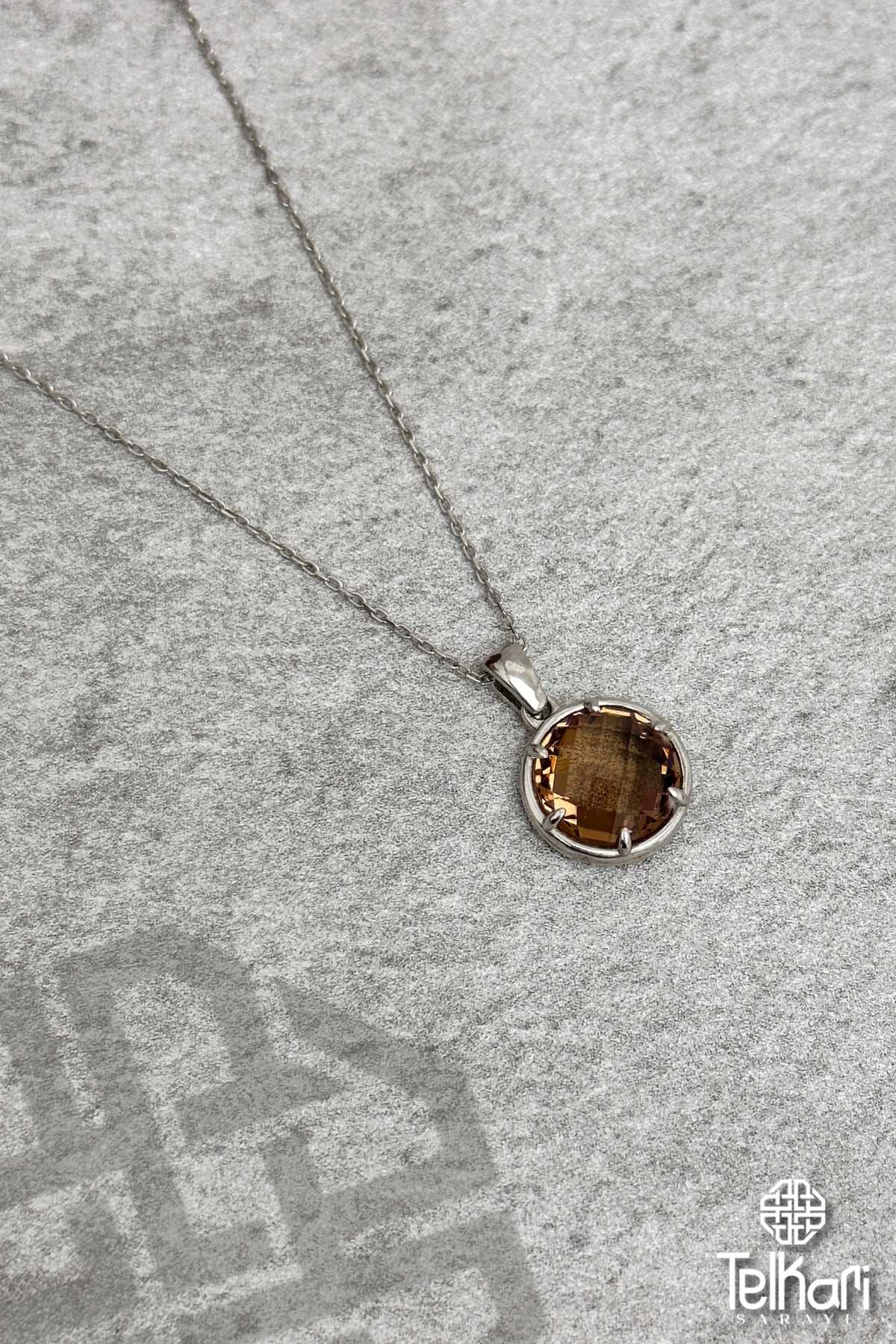 Yuvarlak Model Renk Değiştiren Sultan Taşı Gümüş Kolye