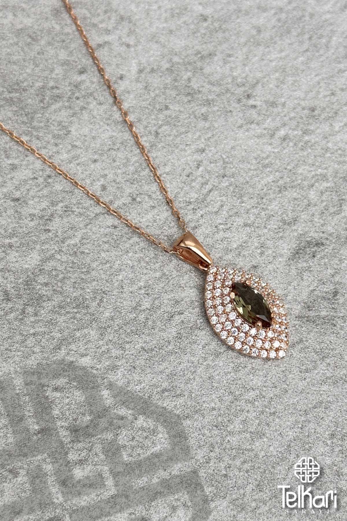 Mekik Model Taşlı Renk Değiştiren Sultan Taşı Rose Gümüş Kolye