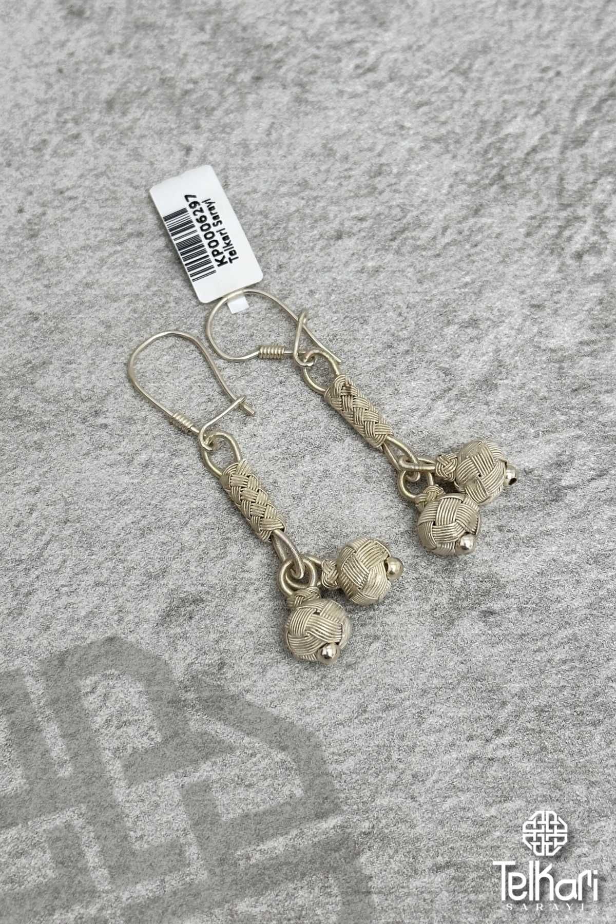 Sallantılı Şık Tasarım El Örmesi Kazaziye Gümüş Küpe