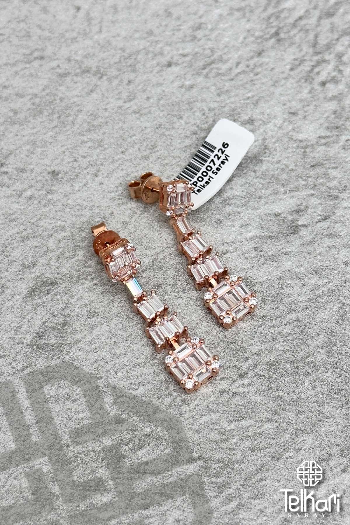 Baget Taşlı Sallantılı Rose Kaplama Gümüş Küpe