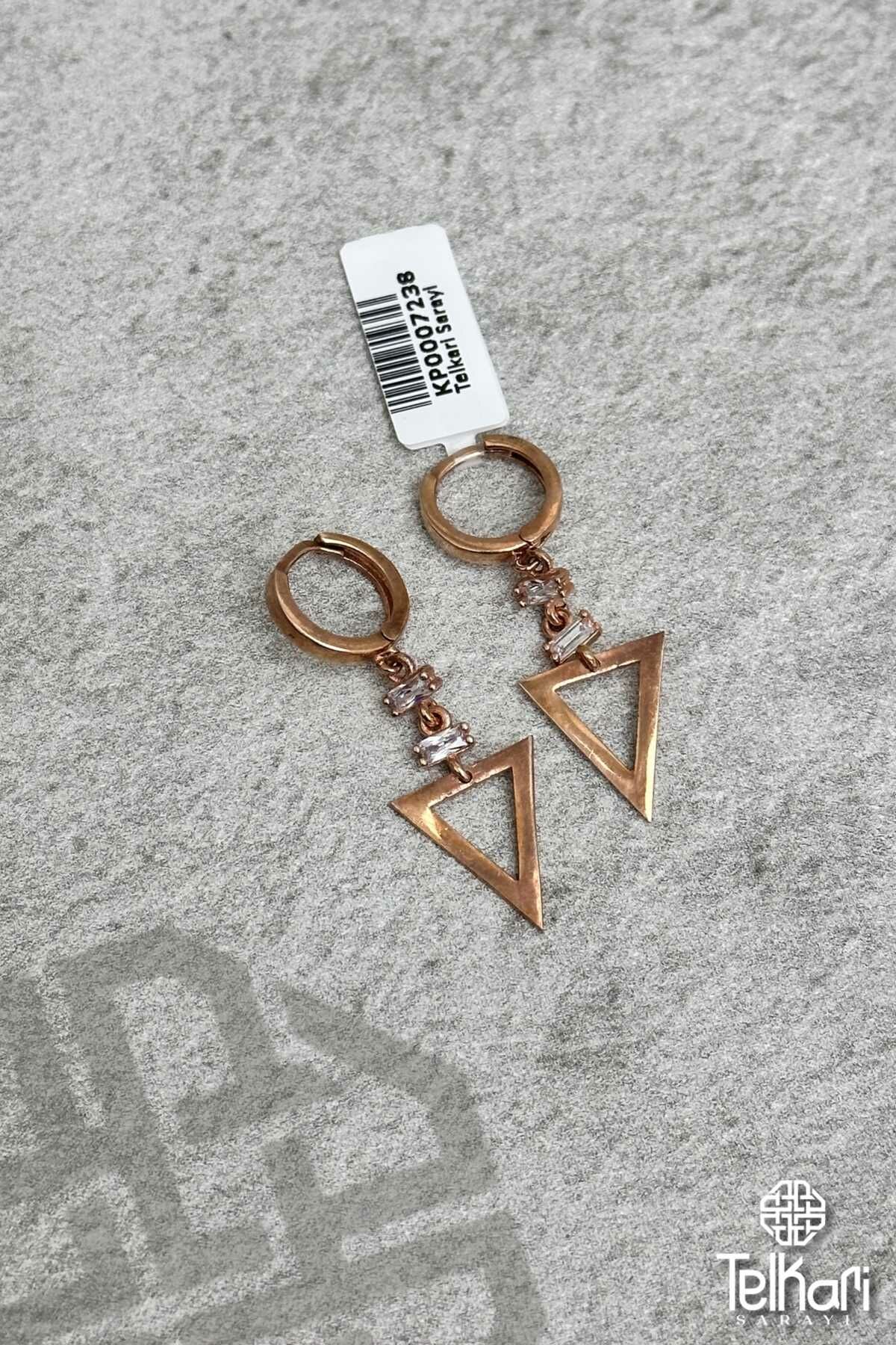 Sallantılı Üçgen Detaylı Rose Kaplama Gümüş Küpe