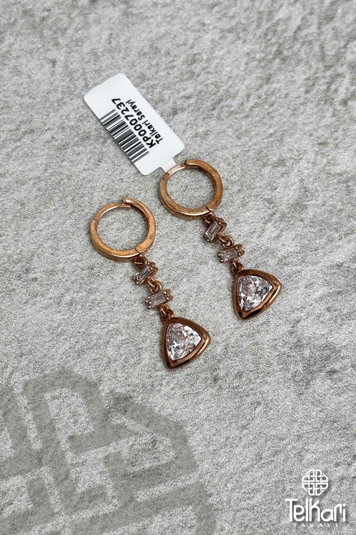 Sallantılı Üçgen Taşlı Halka Rose Kaplama Gümüş Küpe