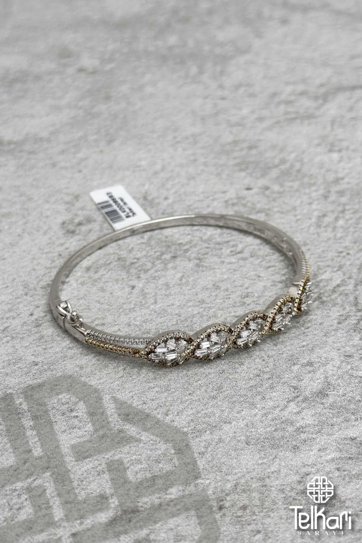 Damla Baget Taşlı Kelepçe Gümüş Bileklik