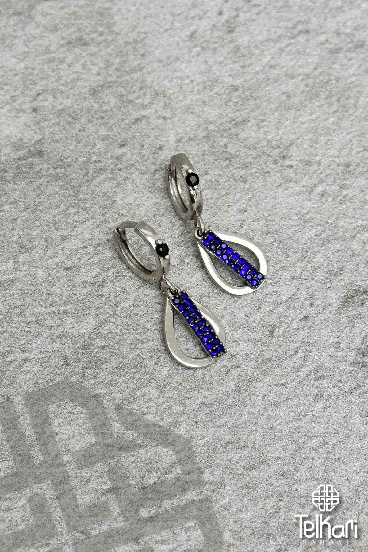 Sallantılı Damla Detay Halka Gümüş Küpe